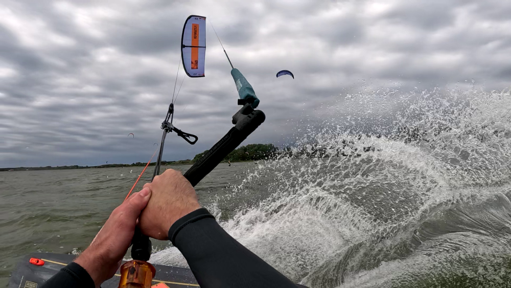 kite Flysurfer Indi recenze - jede krásně