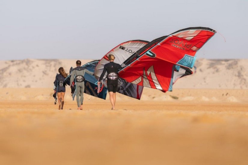 Kite 2024 NAISH Pivot