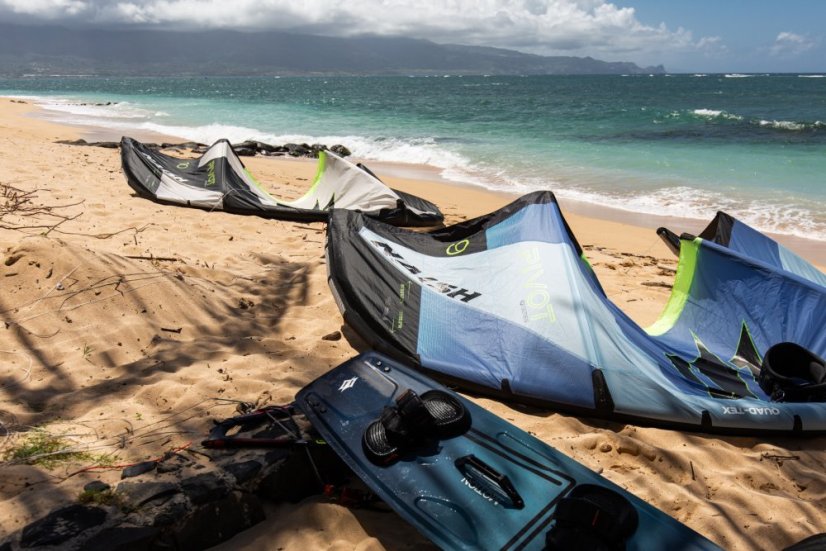 Kite 2027 NAISH Pivot Q