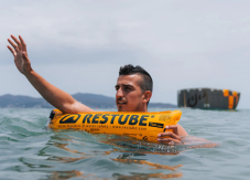 Self-inflating floater RESTUBE Beach - marine blue