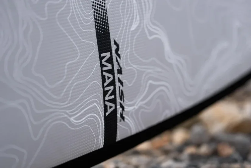 Pevný SUP 2026 NAISH Mana Soft Top