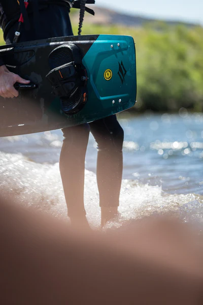 Kiteboard 2024 NAISH Motion NVision