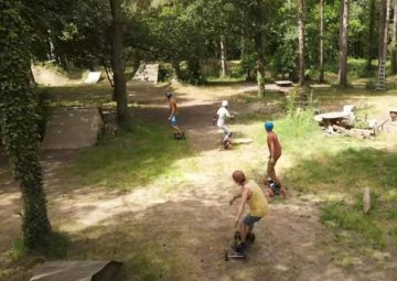 20 let Kheo mountainboardů