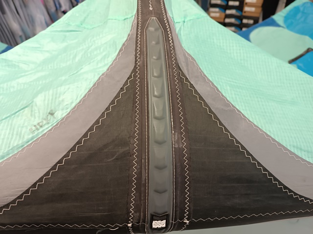 Kite NAISH S25 Pivot 8m