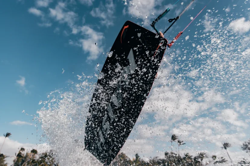 kiteboard 2025 NAISH Monarch