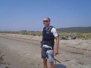 Nárazová vesta na kite. Ano nebo ne?