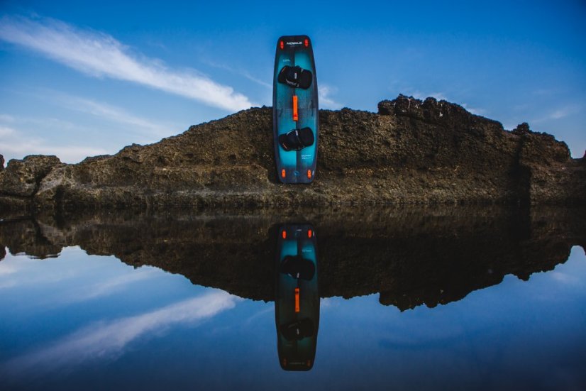 Kiteboard set 2025 NOBILE NHP Carbon