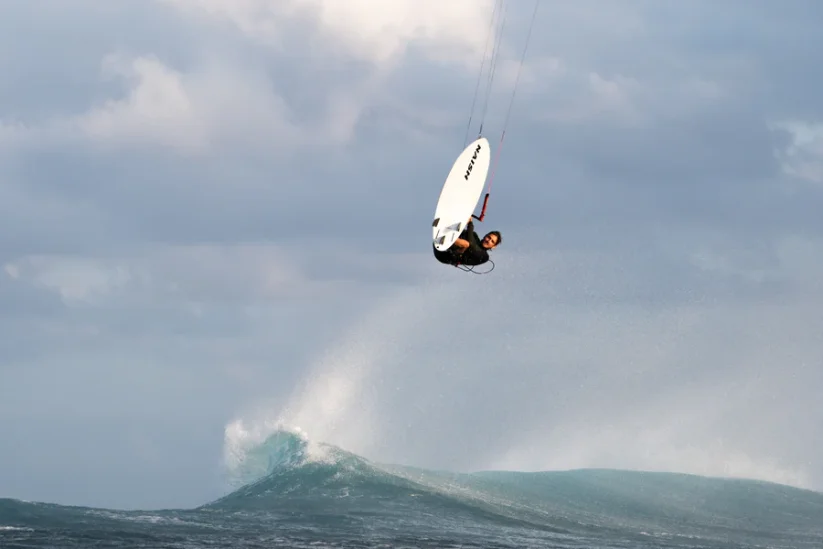 Kitesurf Board 2025 NAISH Global