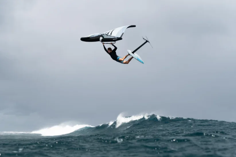 Wing-surfer 2025 NAISH Neutron