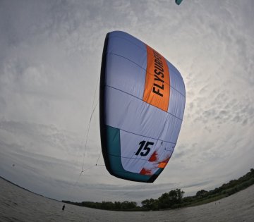 Kite Indie od Flysurferu a slabý vítr?