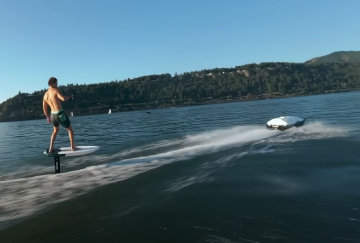 Surfing a foiling za .... Co to vlastně je?