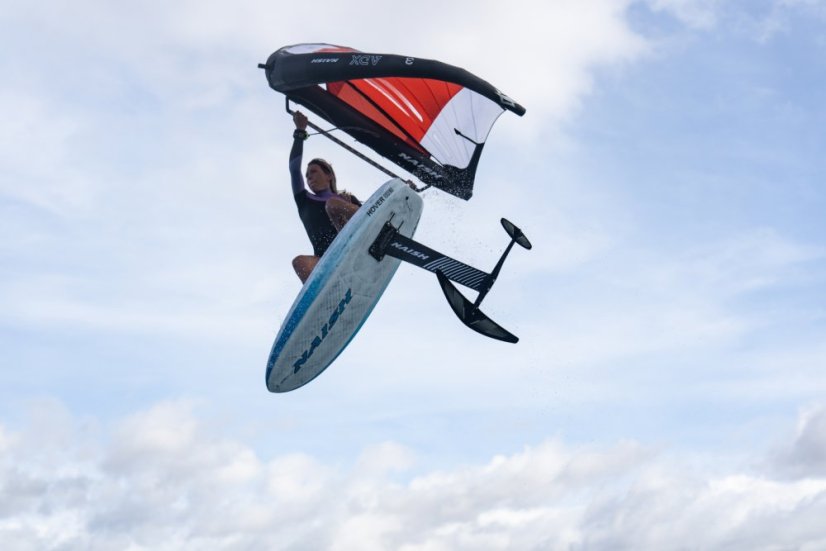 NAISH 2026 Hover Chimera Wing Foilboard