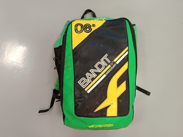 Kite F-ONE Bandit 2017 8m complete