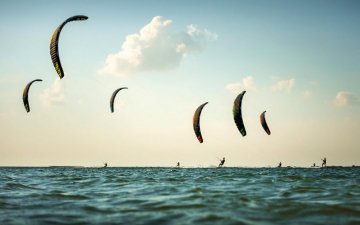 Kitefoiling - Tube or foil kite?