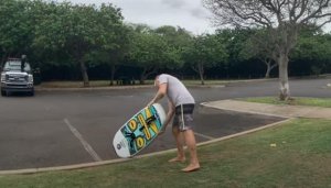 Pevný nebo nafukovací board na wing-surfing?