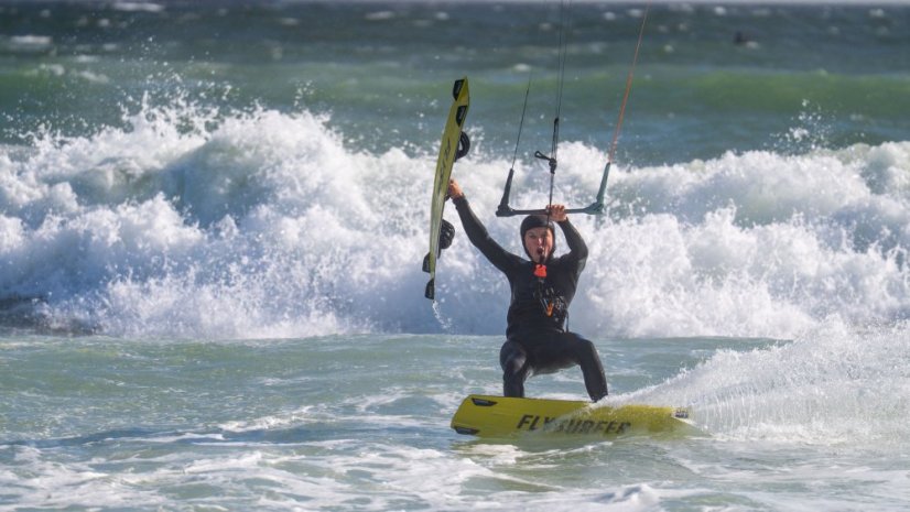 Kiteboard FLYSURFER Shot