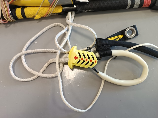 Ráhno Naish Base bar 24m + leash