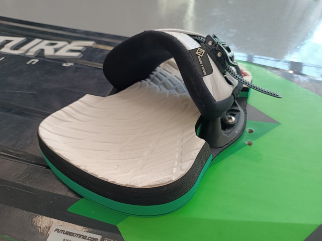 Kiteboard Futurekiting F14 135x41,5