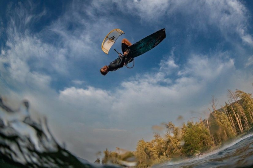 Kite 2024 NAISH Pivot Nvision