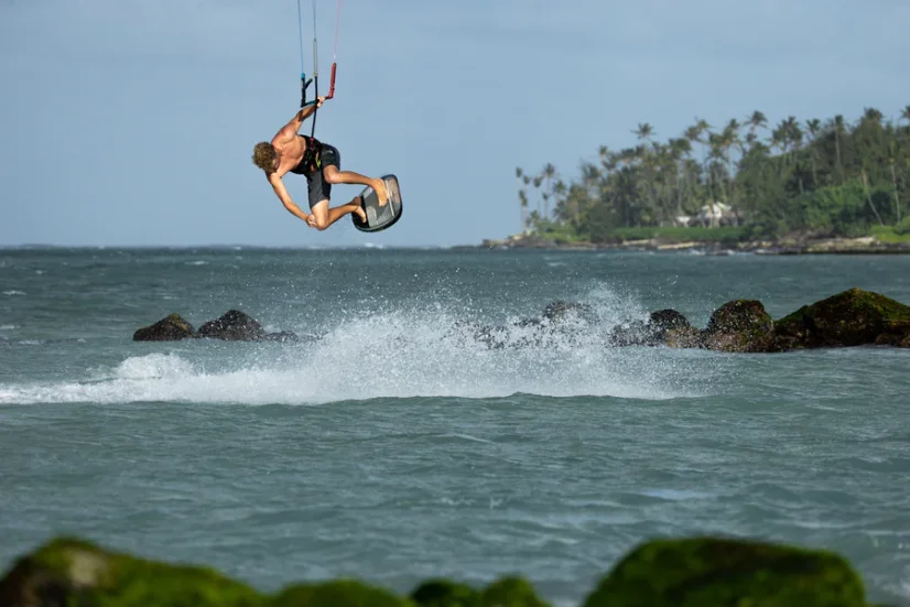 Kitesurf Board 2025 NAISH Skater
