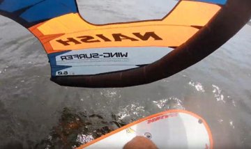 Wingsurfer + hydrofoil - jak funguje v reálu
