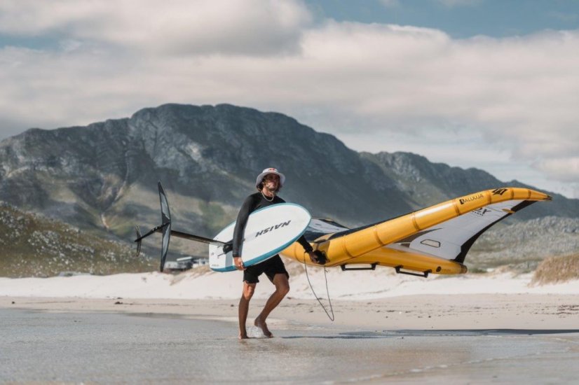Wing-Surfer 2024 NAISH ADX Nvision