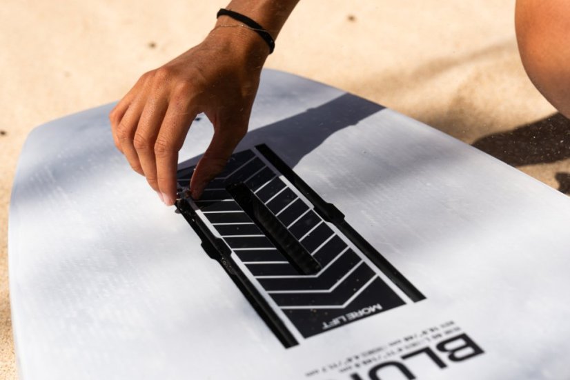 NAISH 2026 Blur Foilboard