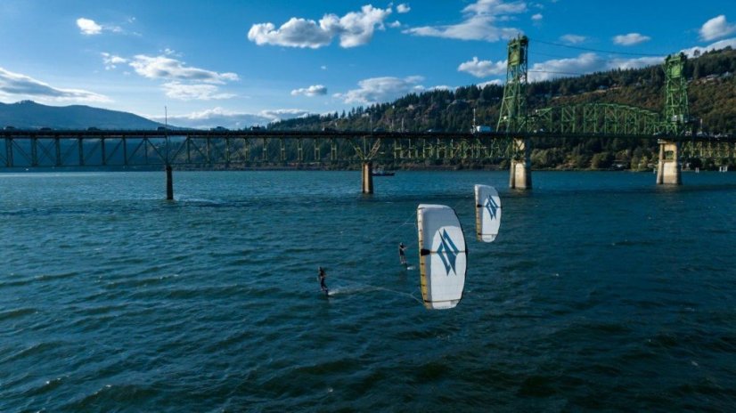 Kite 2024 NAISH Pivot Nvision