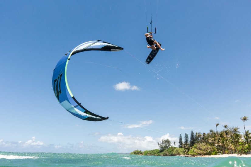 Kite 2027 NAISH Pivot Q