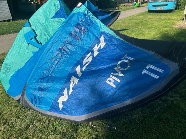Kite S25 NAISH Pivot 11m