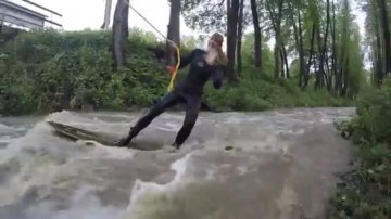 Fanatické vlny na moravě -River surf