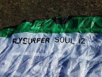 NOVÝ KITE NA NAŠEM NEBI A VODĚ - FLYSURFER SOUL