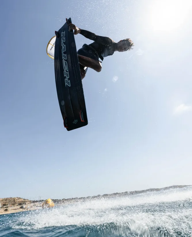 kiteboard 2026 NAISH Monarch NVISION