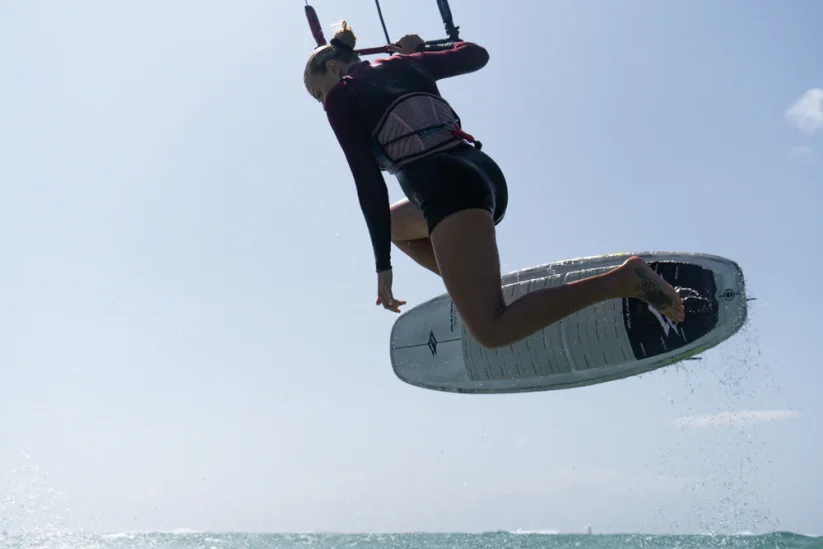 Kitesurf Board 2025 NAISH Skater
