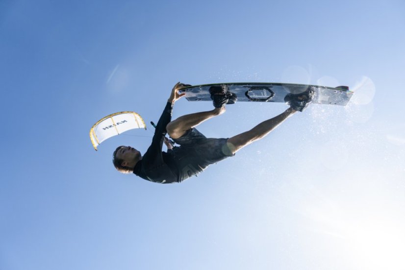 Kite 2026 NAISH Pivot NVision