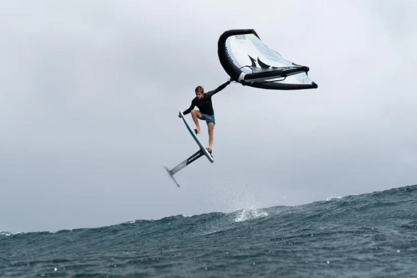 Wing-surfer 2025 NAISH Neutron
