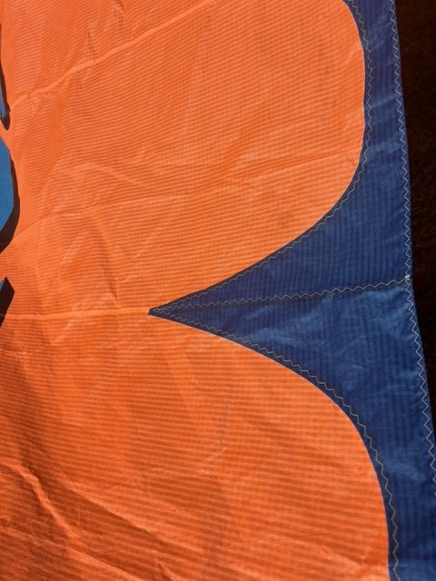 Kite S25 NAISH Pivot 10m