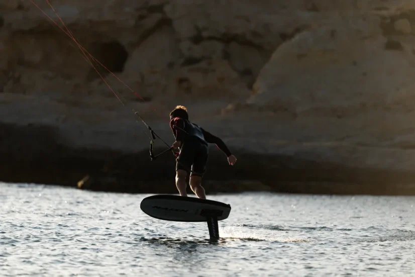 Foil board 2026 NAISH Hover Megachip 110