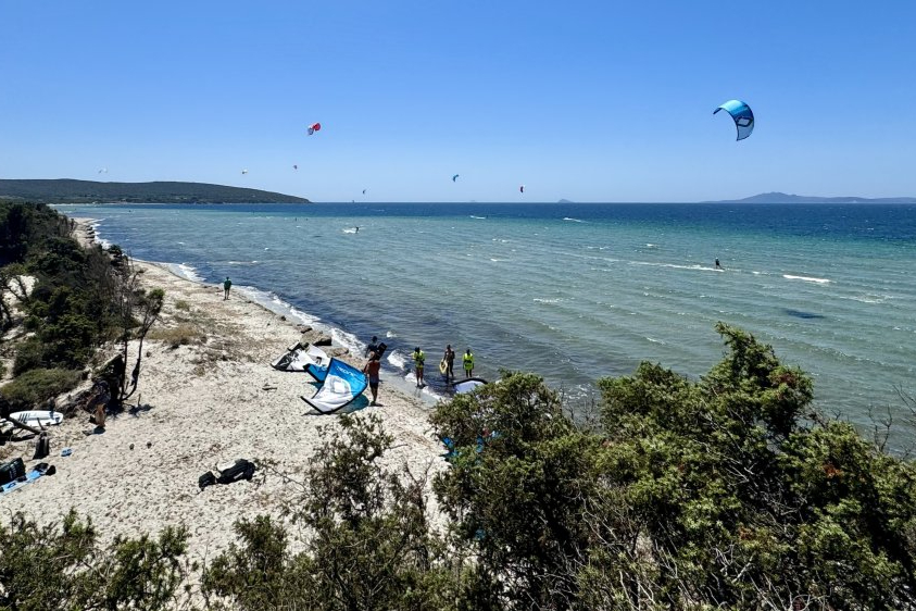 Flyit Kitesurf škola - kite pláž