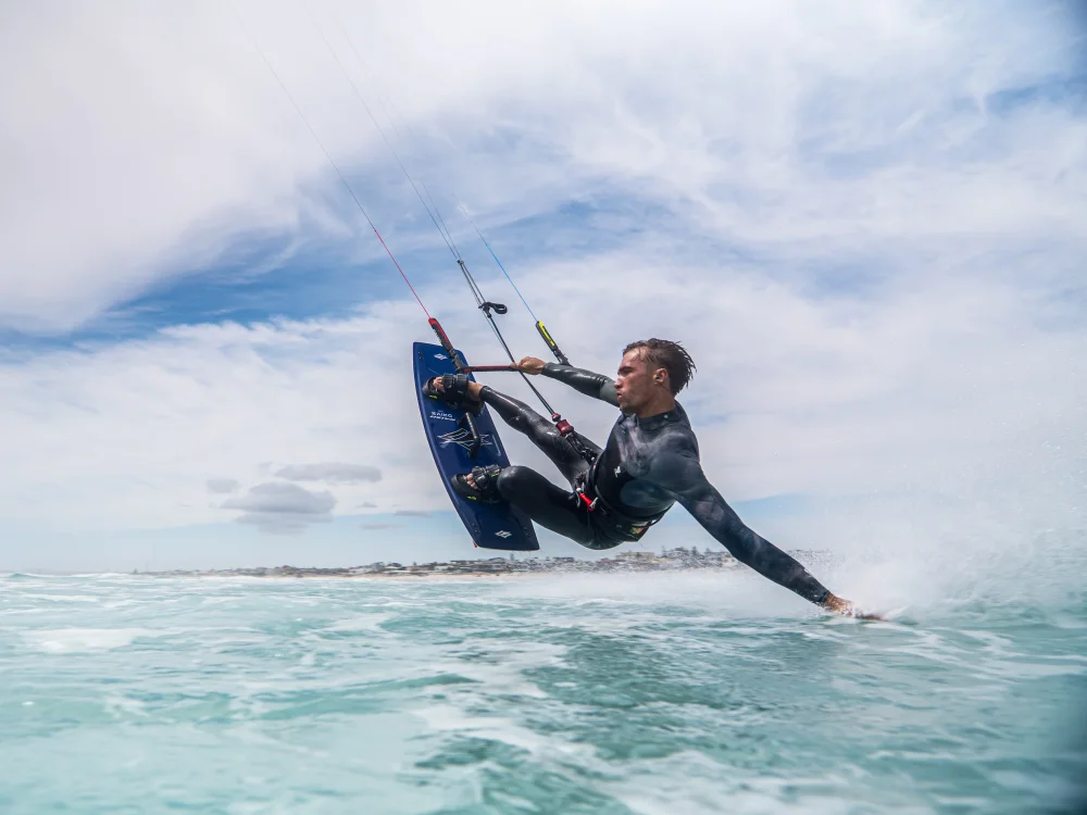 Kiter Jason van der Spuy členem Teamu NAISH - oldschool