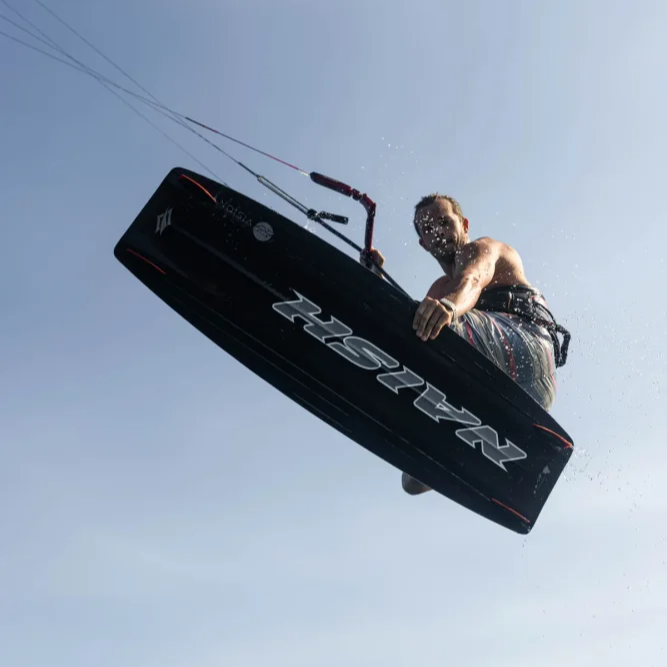 kiteboard Naish Monarch NVision - freestyle