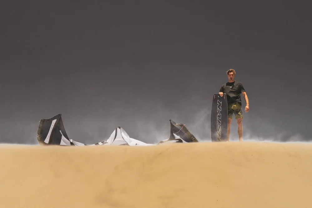 Kiter Jason van der Spuy členem Teamu NAISH - beach sand