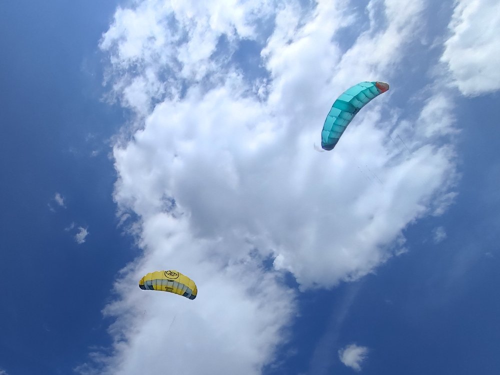 Kite FLYSURFER Hybrid2 - Hybrid vs Hybrid2
