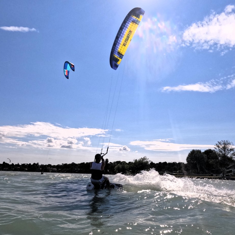 Balaton kitesurfing 2024 - Flysurfer Soul3 testing