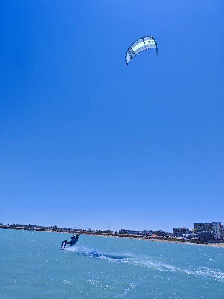 Kite FLYSURFER Heli - darkslide