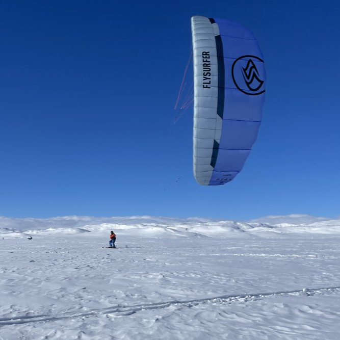 Flyit Kitesurf škola - snowkiting