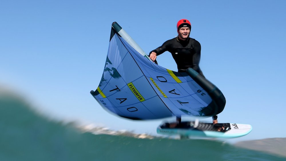 Nový Wing-surfer Flysurfer Tao - pretensioned sail