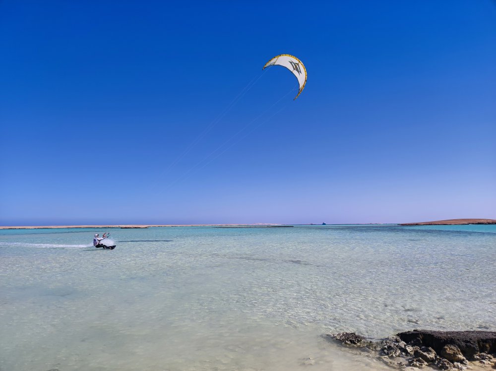 Kite safari v Egyptě - krásný spot ostrov Ashrafi